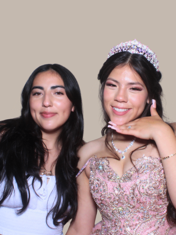 How to Plan a Stress-Free Quinceañera Timeline (Photo Booth Included)
